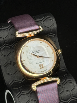 Glashütte Original Lady Pavonina 18K Rotgold Ref. 03-01-08-05-02