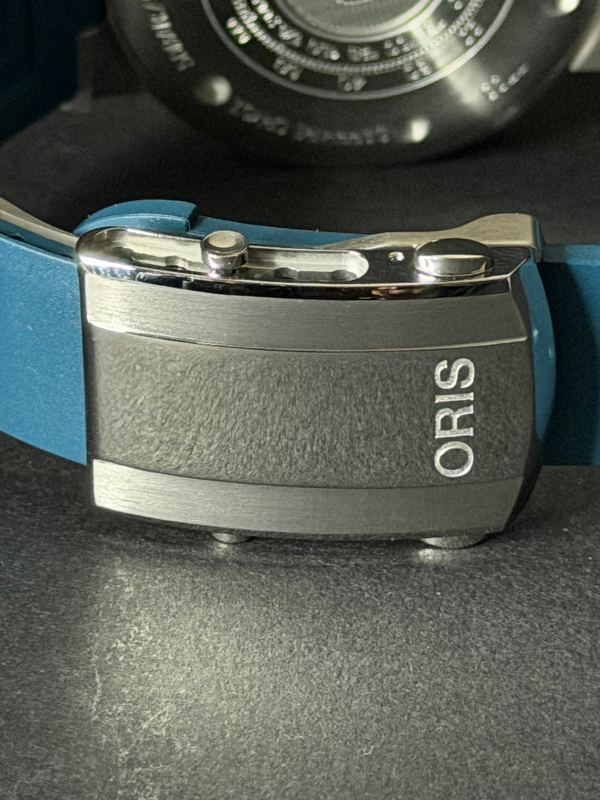 Oris Aquis Small Second Date 01 743 7733 4155-07 4 24 69EB