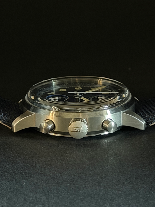 Yema Flygraf AAE YMHF1582AA-GG Chronograph