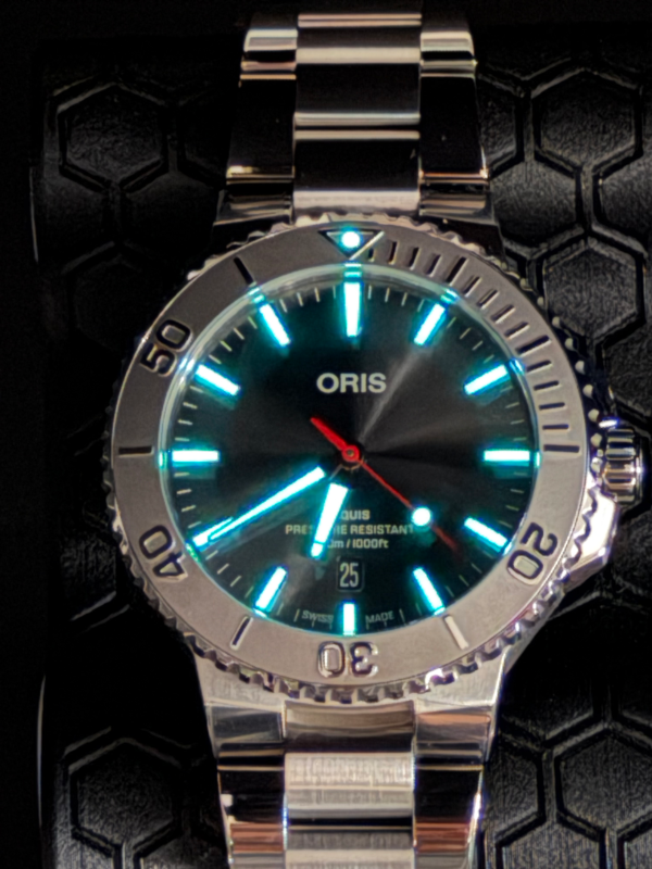 Oris Aquis Date Relief 01 733 7789 4153-07 8 23 04PEB