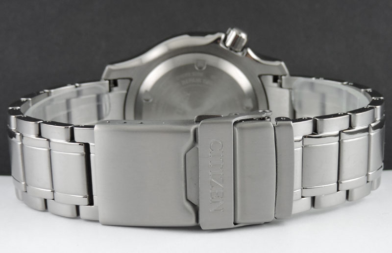 Citizen Promaster Diver Automatik Titan NY0100-50X (grünes Zifferblatt, grüne Lünette)