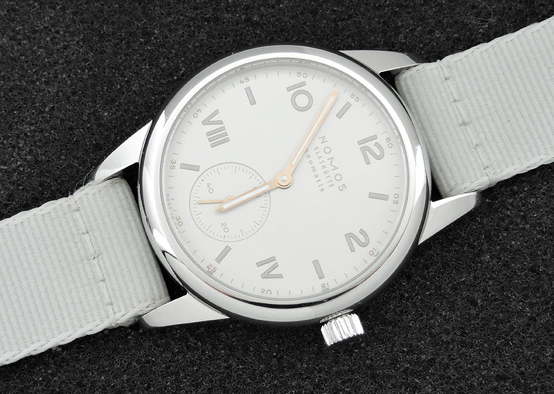 Nomos Club Campus Unisex  Neomatik 748